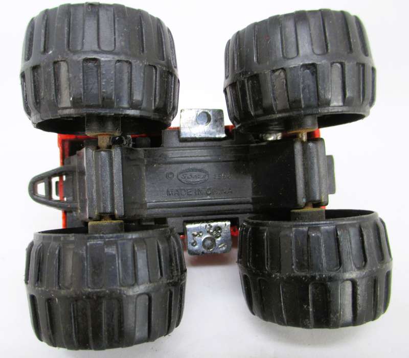 Vintage 1:64 Mighty Wheels Monster Truck Van / 1998 / Red With Flames