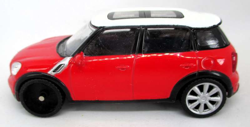 REALTIY MINI COOPER COUNTRYMAN ORANGE 1/64