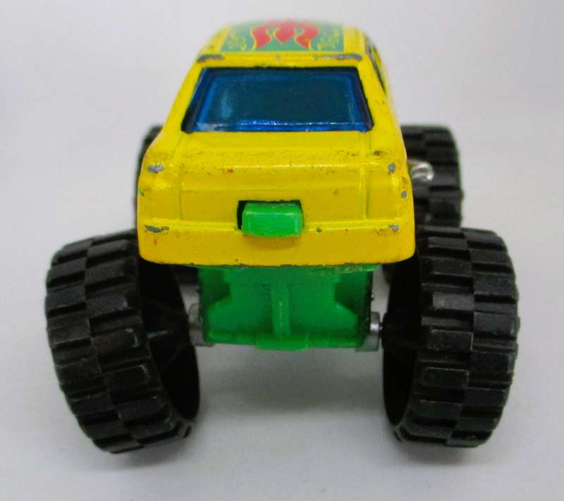 Vintage 1:64 Mitsubishi Lancer Evo VII Monster Truck Suntoys  Truck / 1998 / Yellow With Flames