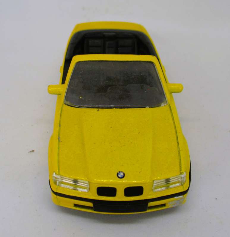 BMW M3 Cabiolet Dakar Yellow UT Models 1/43