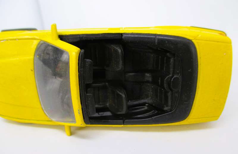BMW M3 Cabiolet Dakar Yellow UT Models 1/43
