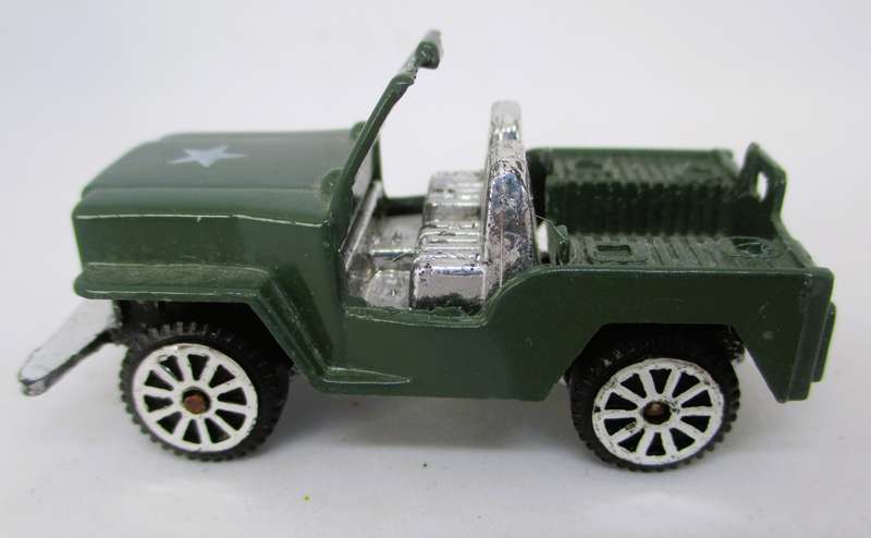 Diecast #S8634 U.S. Army Jeep 1:64 Scale