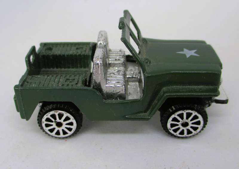 Diecast #S8634 U.S. Army Jeep 1:64 Scale