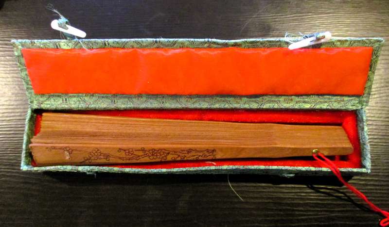 Vintage Wooden Folding Fan in original Storage Box. Fan 235mm long.