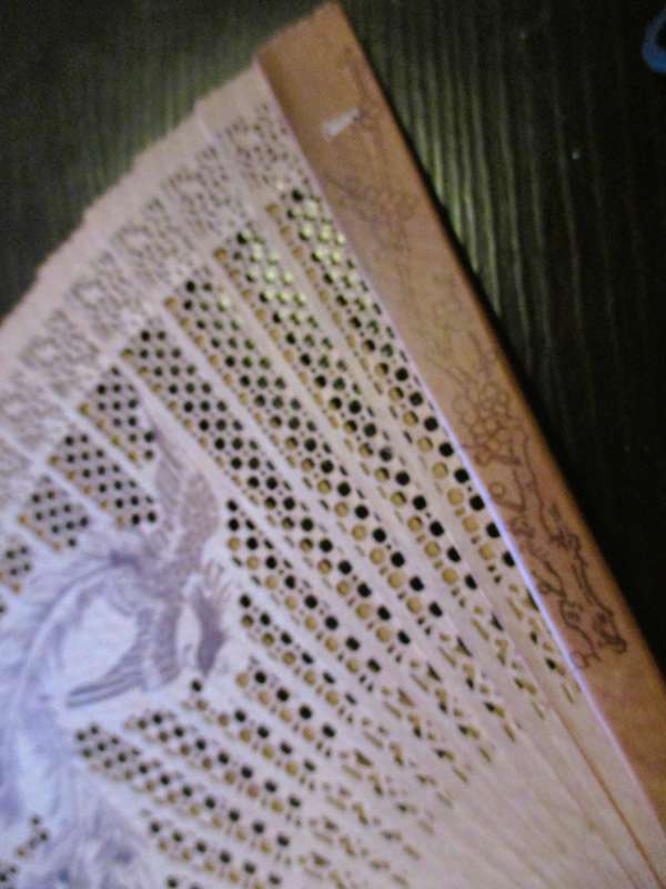 Vintage Wooden Folding Fan in original Storage Box. Fan 235mm long.