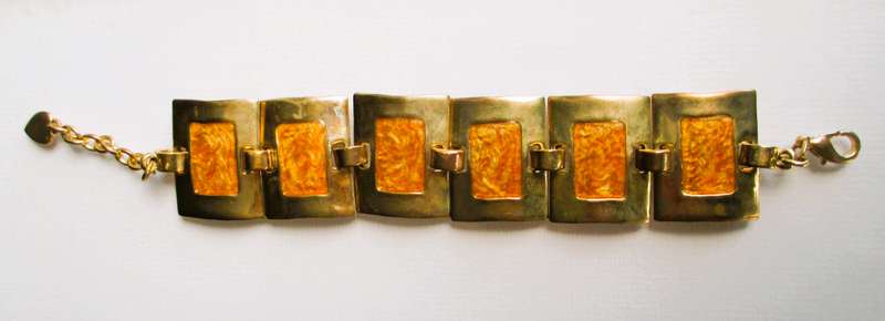 Vintage Brass and Amber Gilt Bracelet. Lovely item. 200mm long.