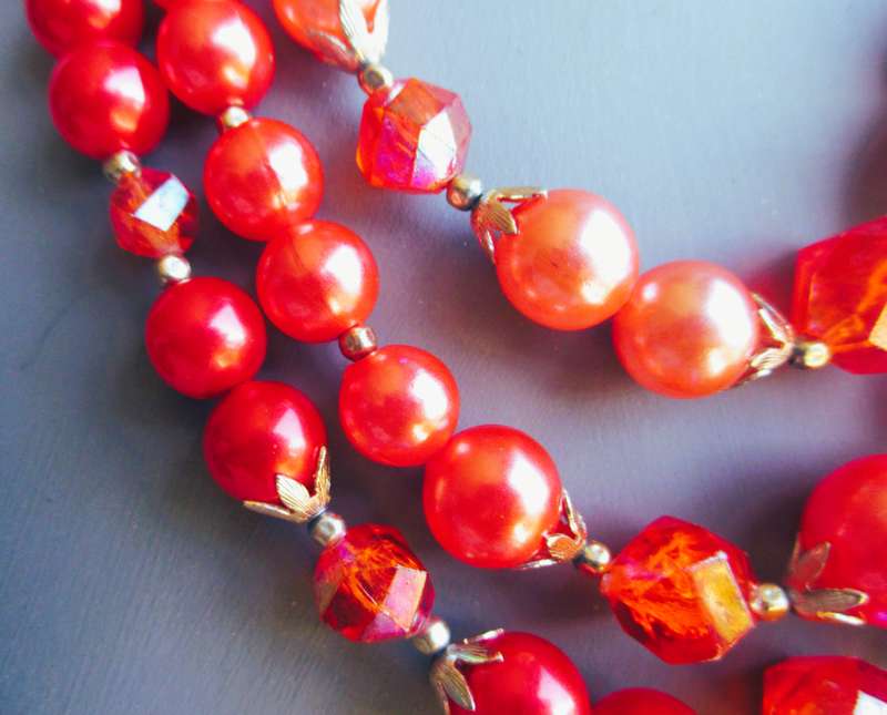 Vintage Tripple string Coral color bead necklace. 400mm .