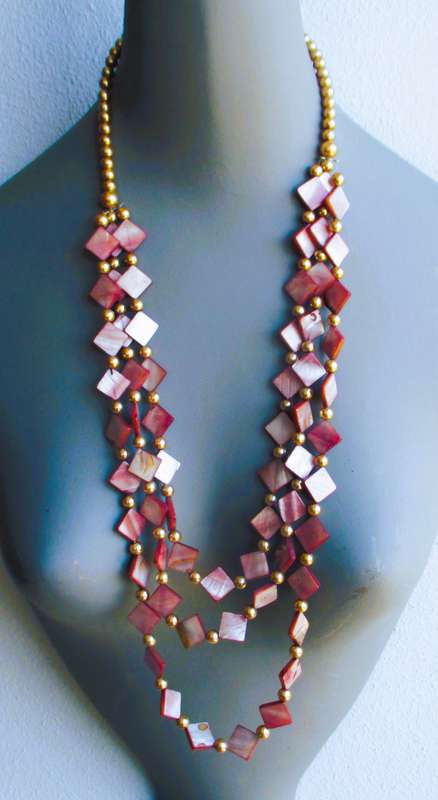 Vintage faux pearl and Mother of Pearl three strand necklace (lobster claw clasp) 60cm