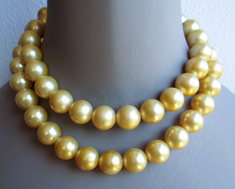 Giant Vintage faux Round Gold Pearl Necklace. 70cm
