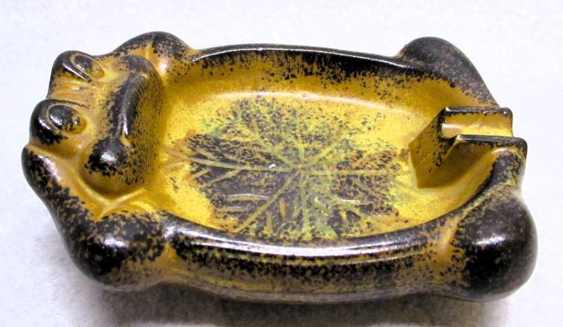 Vintage Pottery Frog Belly Ashtray 150x100mm Cute