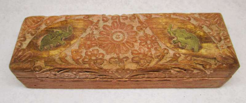 Vintage Indian Darjeeling Tea wood and brass tea storage box. 200x65x50mm