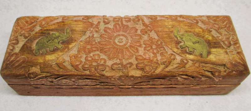 Vintage Indian Darjeeling Tea wood and brass tea storage box. 200x65x50mm