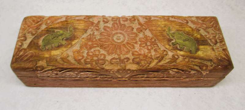 Vintage Indian Darjeeling Tea wood and brass tea storage box. 200x65x50mm