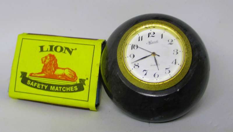Vintage Small marble ball desk clock, Quartz. Made in Japan R O C. 50mm diameter