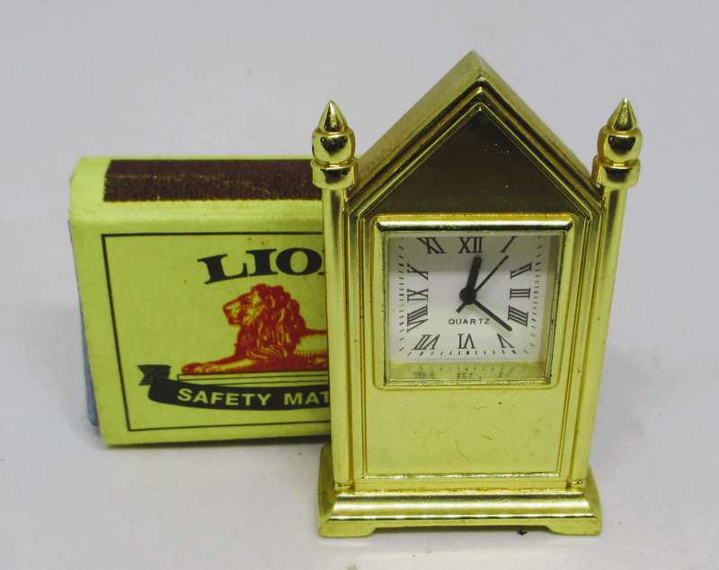 Vintage Miniature Dollhouse Brass Desk Clock, Quartz. 55mm high