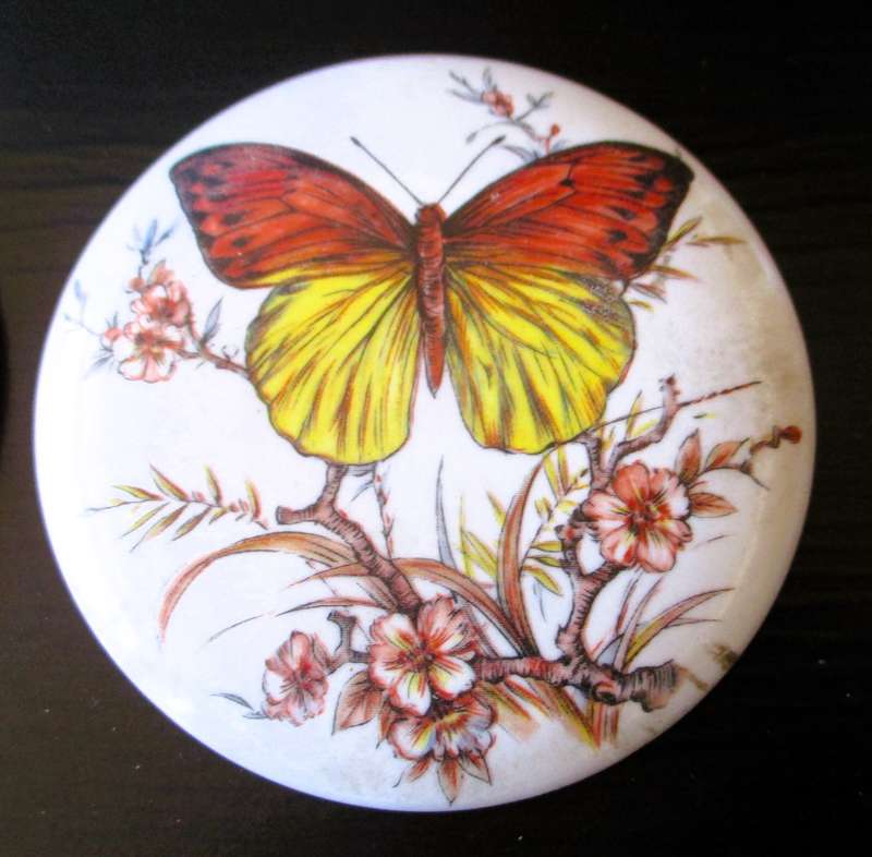 Vintage H R Johnson Round Ceramic 4 Trivet Tile Wall Hangings with Butterflies, 75mm diameter.