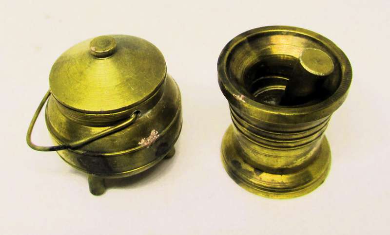Vintage Brass Temptations Handcrafted Solid Brass Printer Tray ornaments.