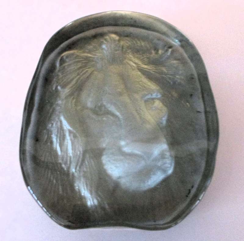 Set of Big Five Heavy Glass Paper weights, in box. Total weight 1770g.