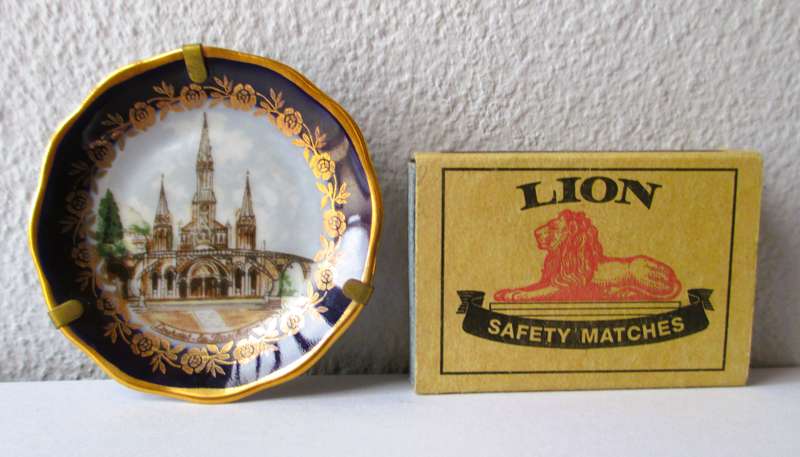 LIMOGES LOURDES A Porcelain vintage momento by Limoges, Souvenir of Lourdes. 50mm diameter