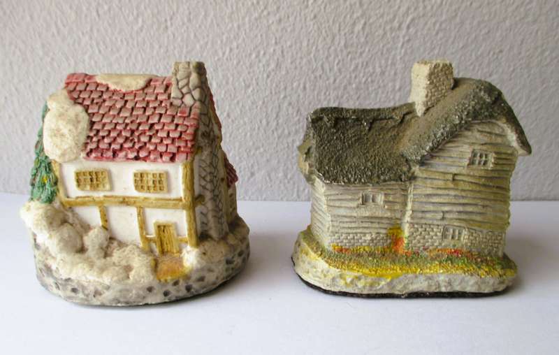 Two Vintage David Winter The Village Shop and hristmas House. 60mm high.