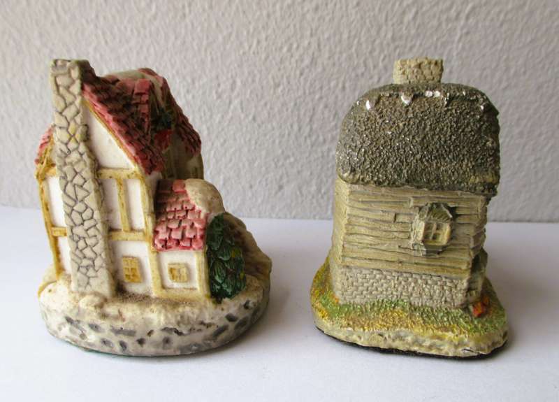 Two Vintage David Winter The Village Shop and hristmas House. 60mm high.