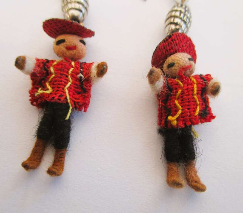 Vintage Peruvian earrings artesania hand made cute traditional Indeginous costume