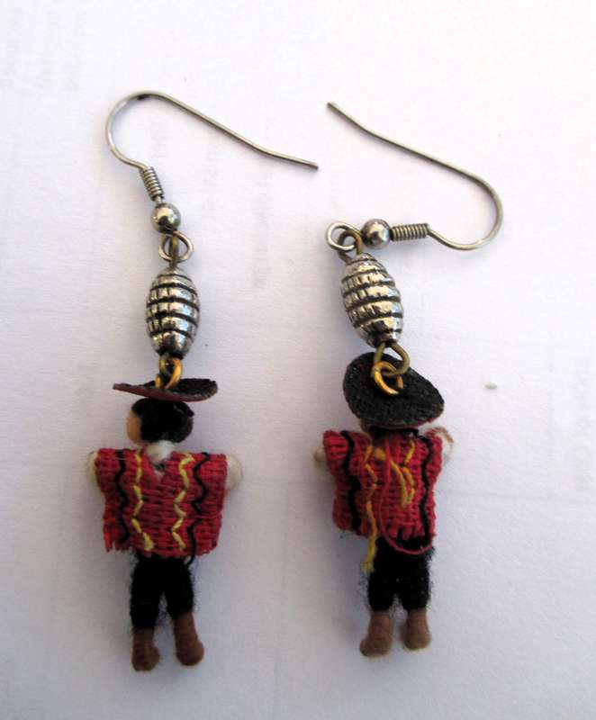 Vintage Peruvian earrings artesania hand made cute traditional Indeginous costume