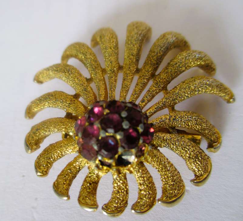 Vintage Red Rhinestone Curved Petal Floral Brooch. 50mm.