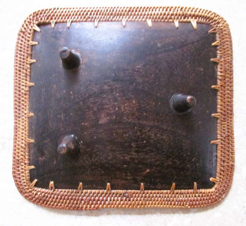 Vintage Chinese Wood and bone embedded Tray, wicker frame. On Three legs .200x180mm