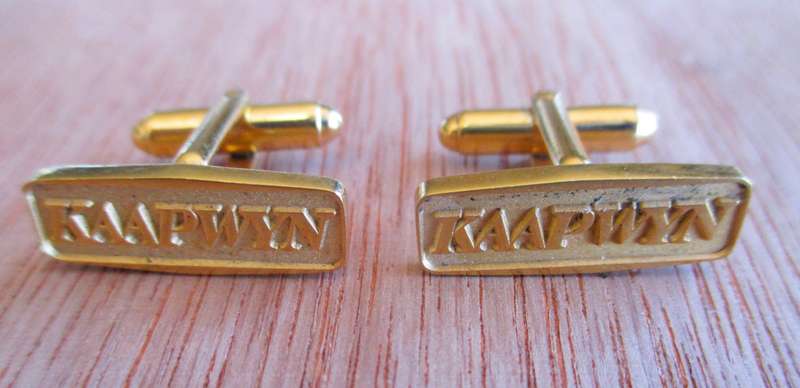 Vintage Gold color Kaapwyn Cufflinks.