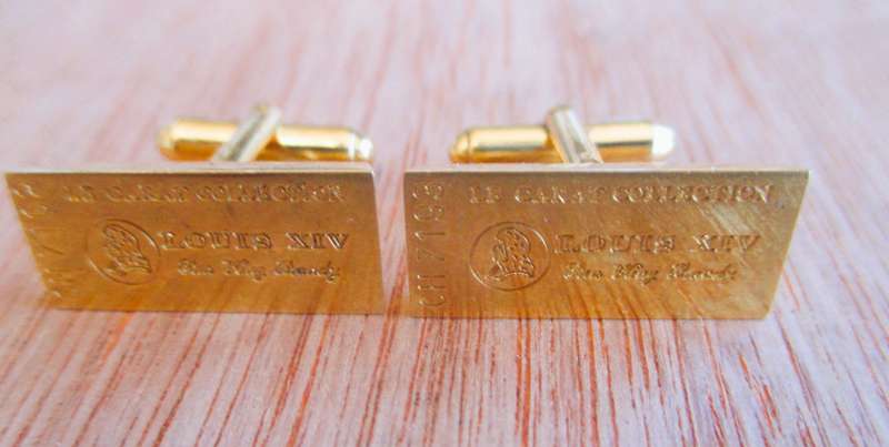 Vintage Louis XIV Le Carat Collection Number CH 7193 gold color Cufflinks.