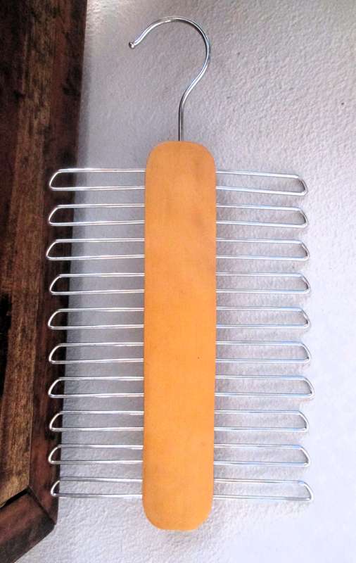 Wooden Hanger Storage Belt and Tie Rack Storage Organizer