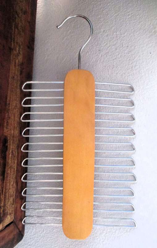 Wooden Hanger Storage Belt and Tie Rack Storage Organizer