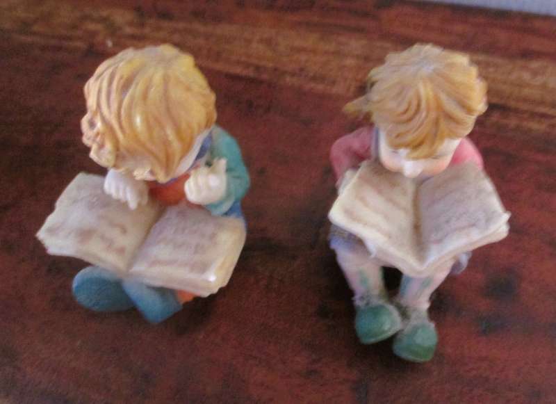 2x Vintage Baby Bookworms - Polyresin Collection - Hand Crafted / Hand Painted figurene 40x50mm each