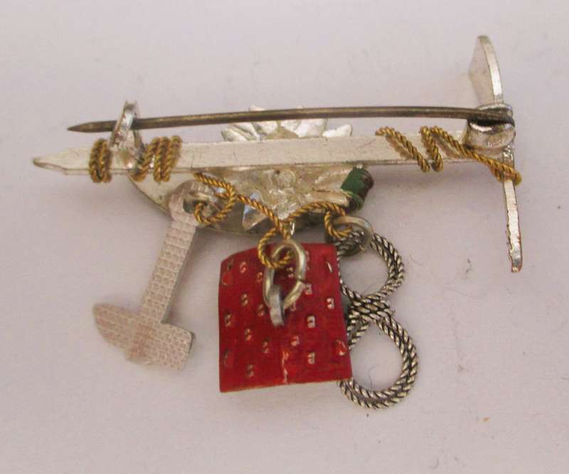 Vintage Switzerland Alps Hiking Flower Pic, Rope Tyrol Hat Pin