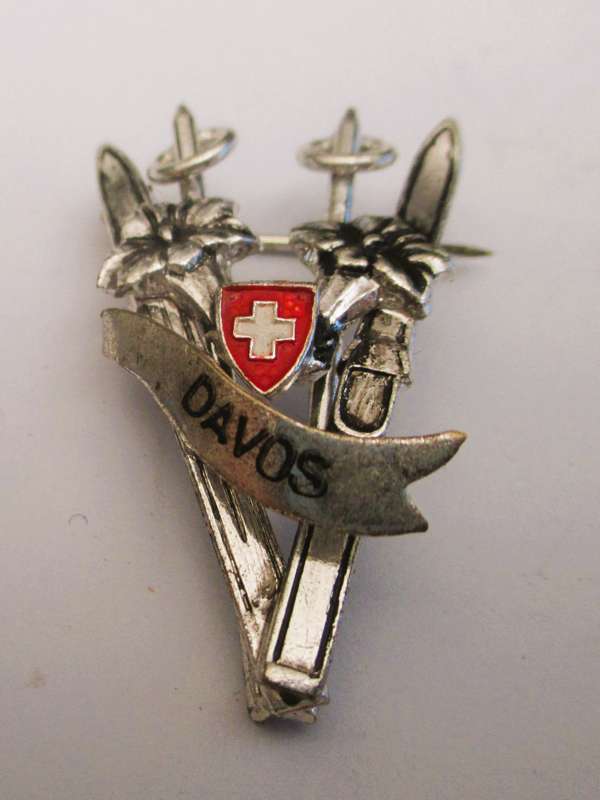 Vintage Davos Switzerland Mountaineering Alpine Ski Hat Enamel Souvenir Pin