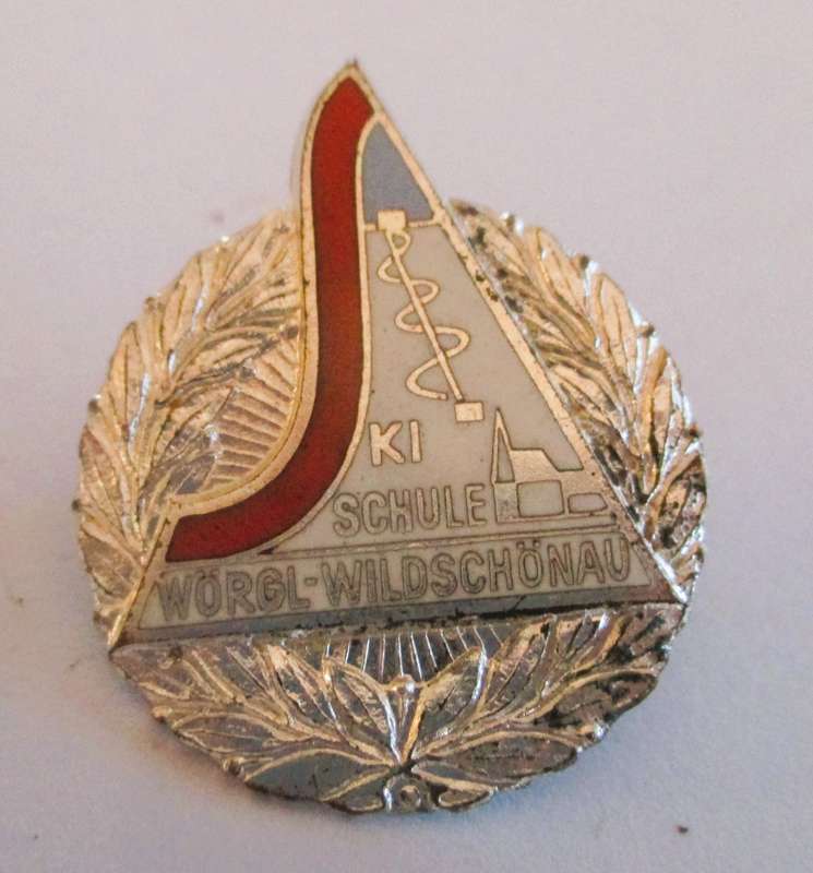 Vintage Ski Schule Wildschonau Pin Badge