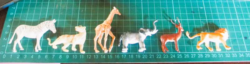 Lot of Vtg Plastic Farm Safari Zoo Animals. Scale as per photo.