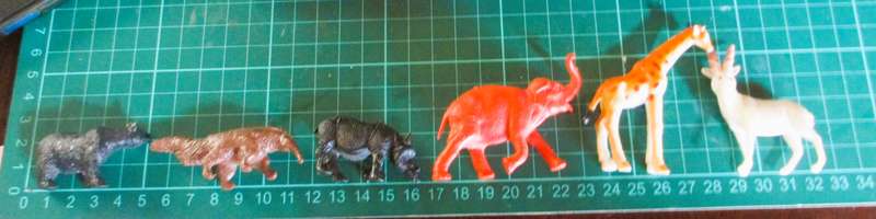 Lot of Vtg Plastic Farm Safari Zoo Animals. Scale as per photo.
