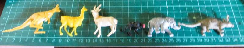 Lot of Vtg Plastic Farm Safari Zoo Animals. Scale as per photo.