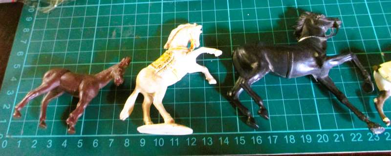 Lot of Vtg Plastic Horses. Scale as per photo.