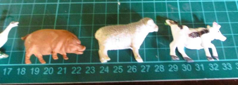 Lot of Vtg Plastic Farm Animals. Scale as per photo.