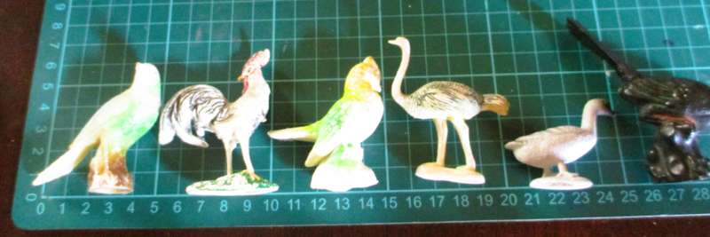 Lot of Vtg Plastic Birds Animals . Scale as per photo.