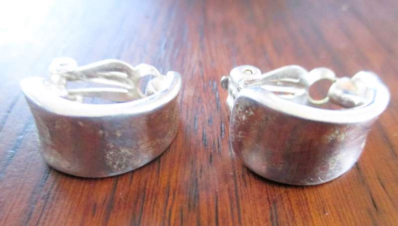 Silver color clip on Earrings.
