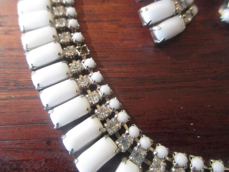 Vintage White Milk Glass and Rhinestone Neclace and Earring Set, Note one stone missing.