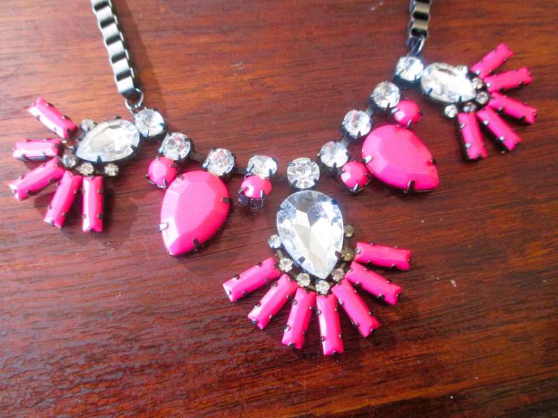Vintage Bulky Pink crystal and glass stone statement necklace