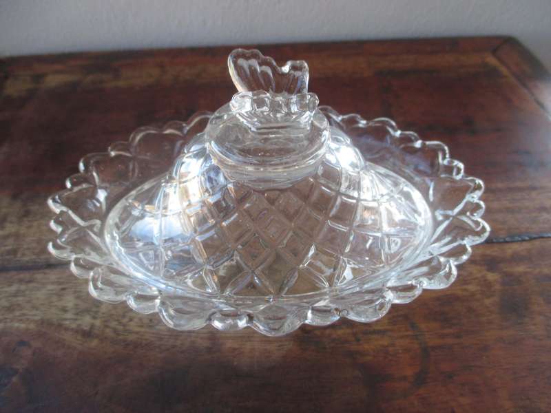 Vintage Crystal butterfly jar with lid 180mm x 120mm