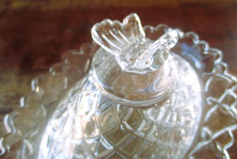 Vintage Crystal butterfly jar with lid 180mm x 120mm
