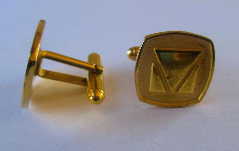 Vintage pair of Volkskas Bank Cufflinks.