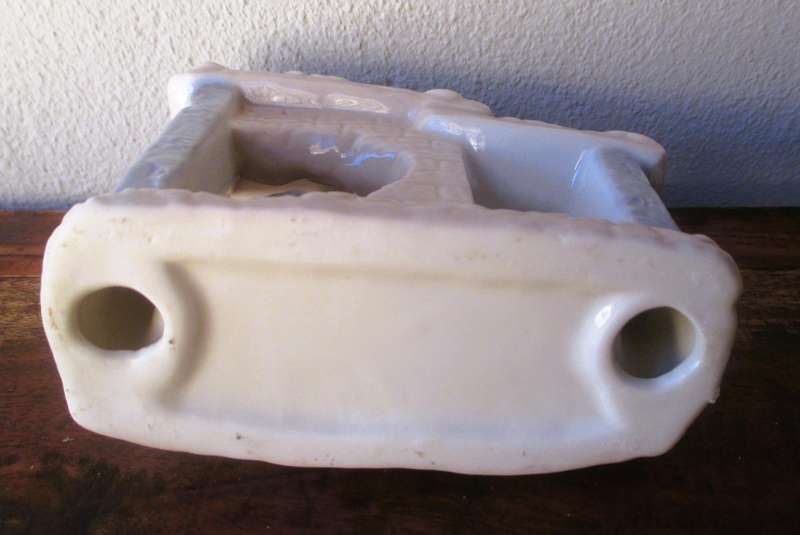 Vintage Ceramic Christmas Nativity Scene-figures on base-Beautiful Glaze (Like Lladro) 120x100mm